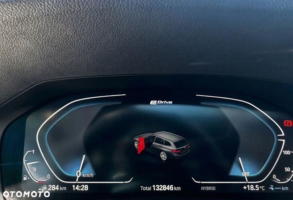 BMW Seria 3 320e PHEV xDrive M Sport sport - 13