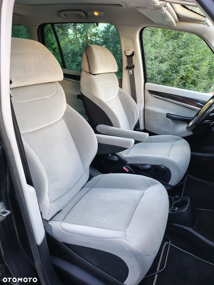 Citroën C4 Picasso 2.0 HDi Exclusive - 13