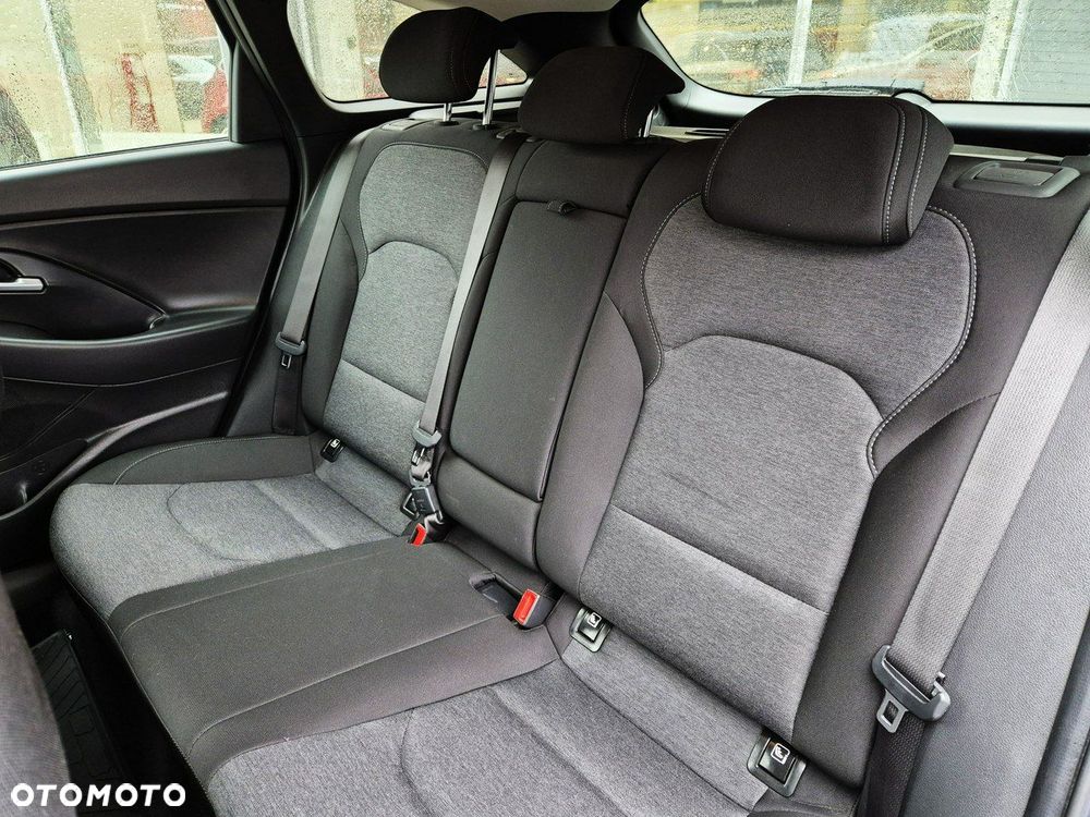 Hyundai i30 1.5 T-GDI 48V Smart - 25