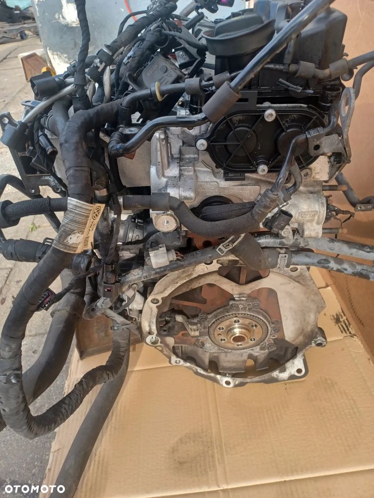 SILNIK VW PASSAT B8 1.6 TDI DCX - 8