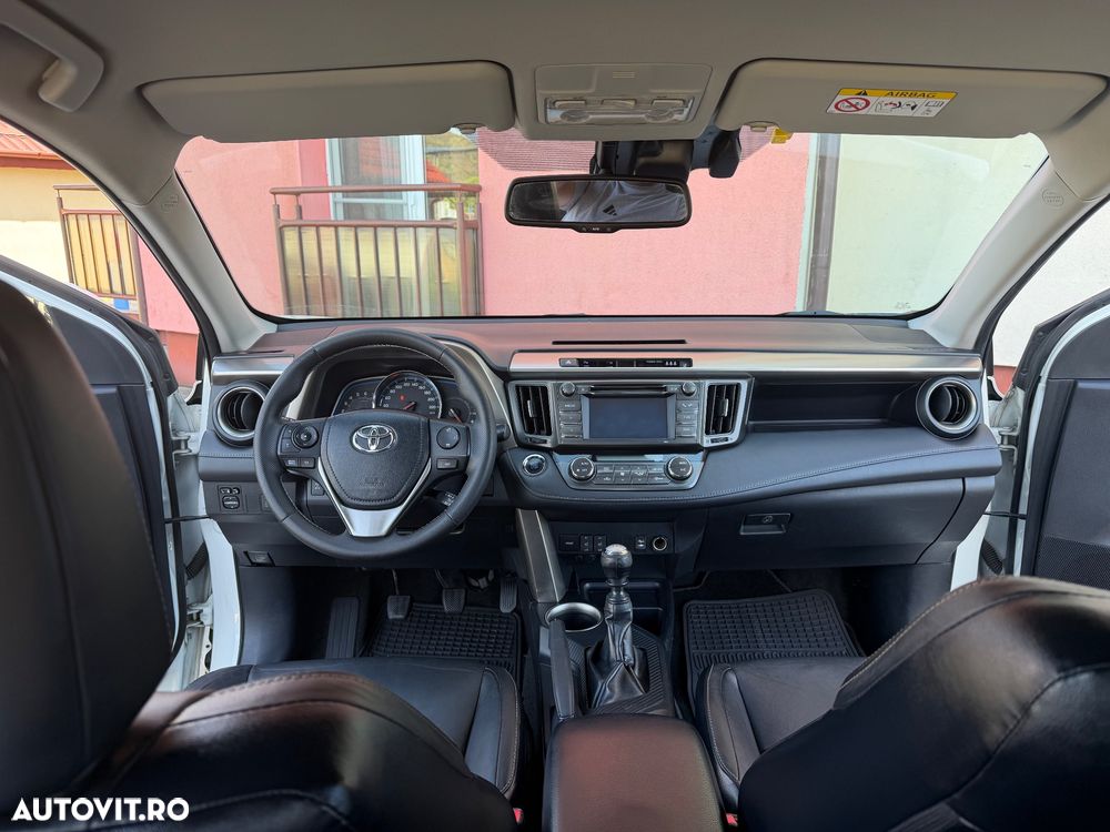 Toyota RAV4 2.0 D-4D 4x4 Edition S - 10