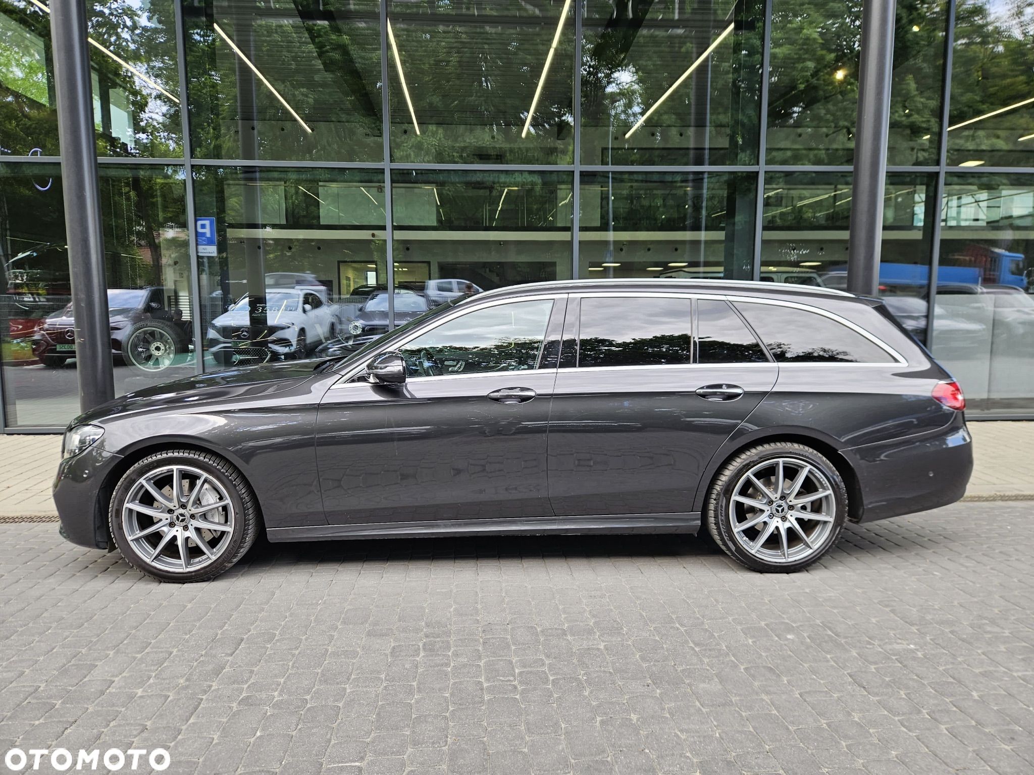 Mercedes-Benz Klasa E 200 d Business Edition - 1