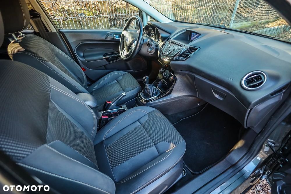 Ford Fiesta 1.0 EcoBoost STart-Stop Titanium - 25