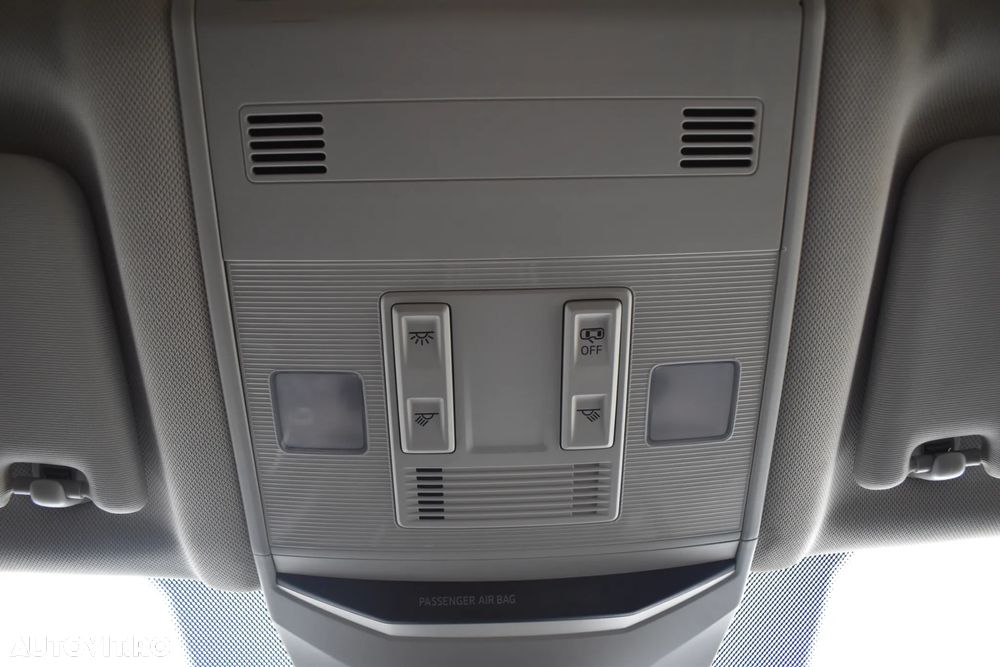 Volkswagen T-Roc 2.0 TDI DSG Design - 37