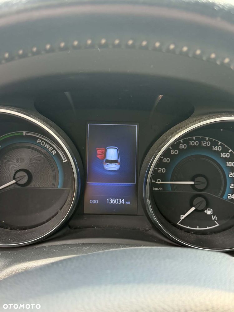 Toyota Auris - 5