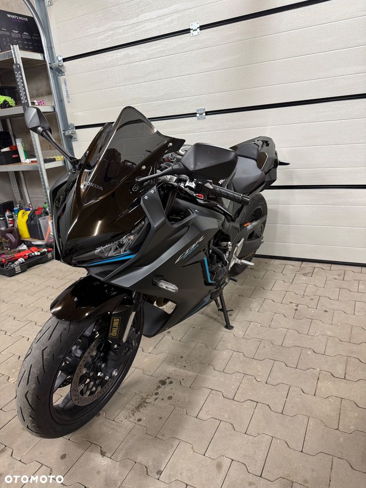Honda CBR - 11