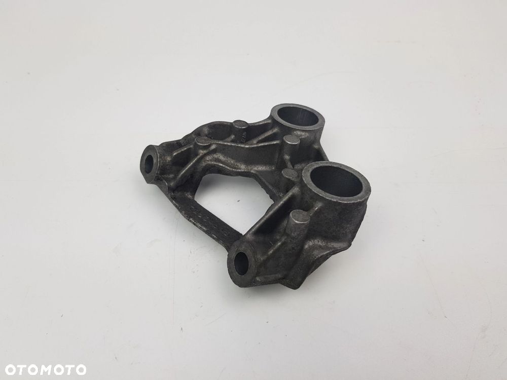 Łapa Wspornik Mocowanie chłodnicy oleju BMW X5 G05 G20 G30 B47 2.0d - 5