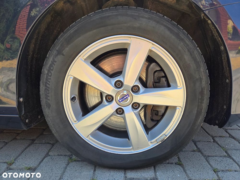 Volvo V40 D4 Drive-E Momentum - 13