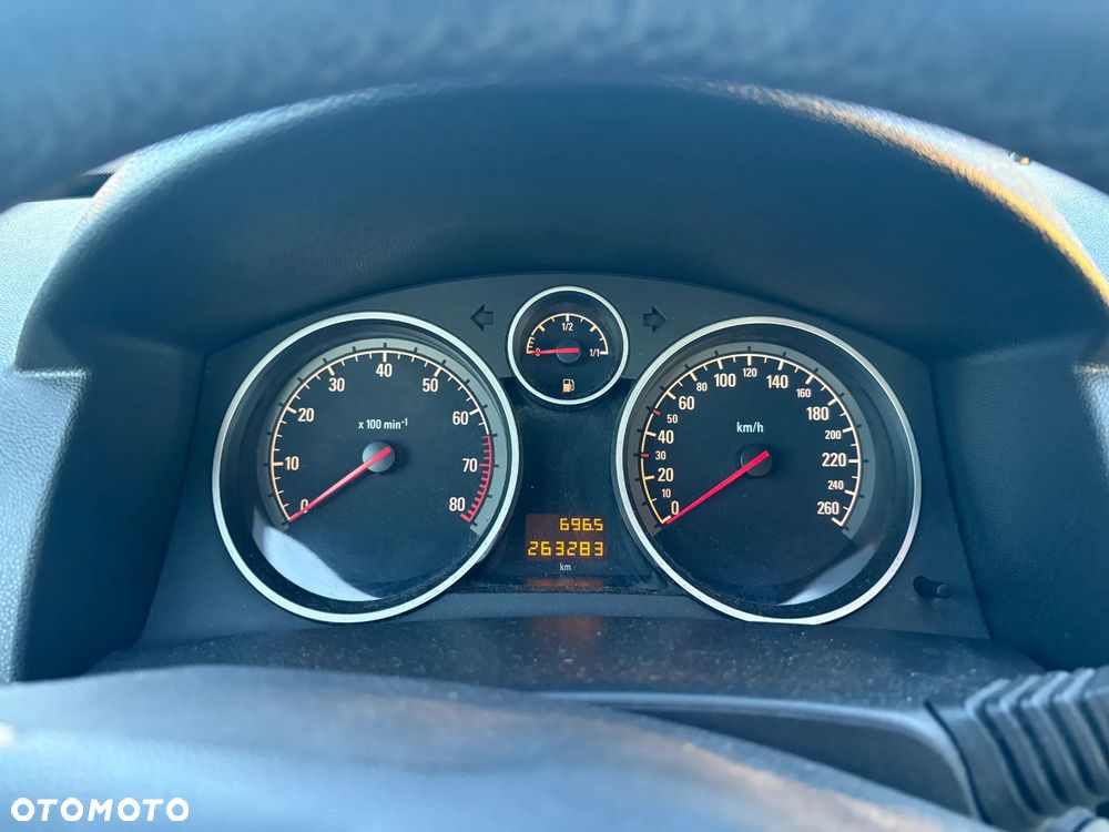Opel Astra - 17