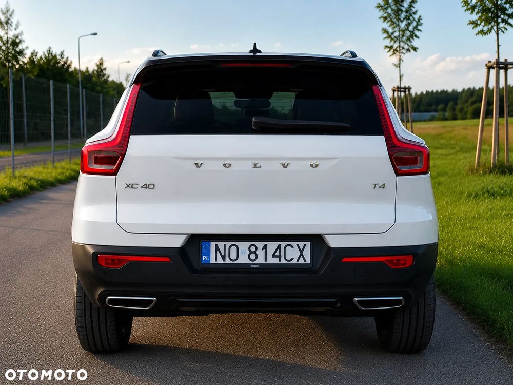 Volvo XC 40 - 5