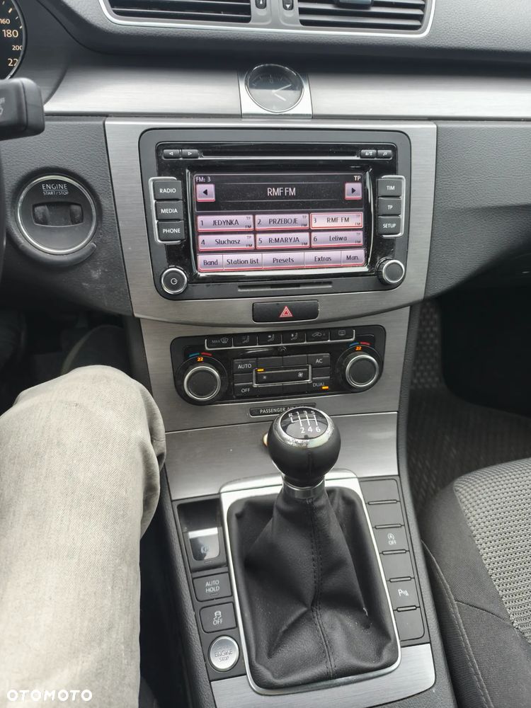 Volkswagen Passat 2.0 TDI Comfortline Optimum - 6