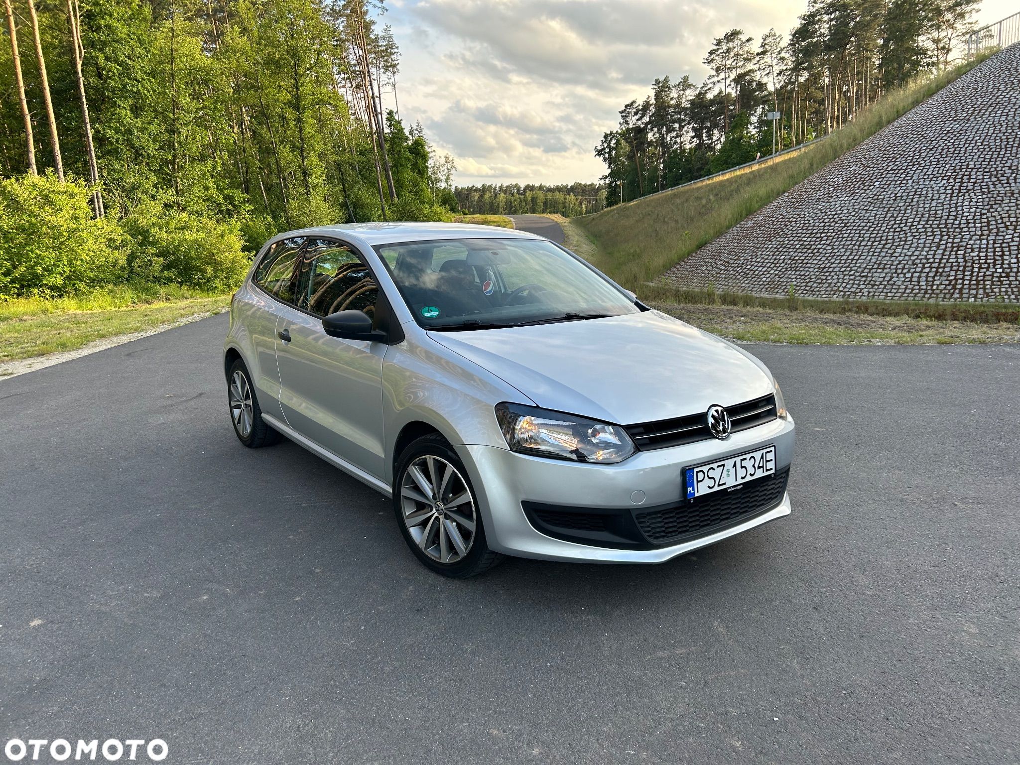 Volkswagen Polo 1.2 Team - 1