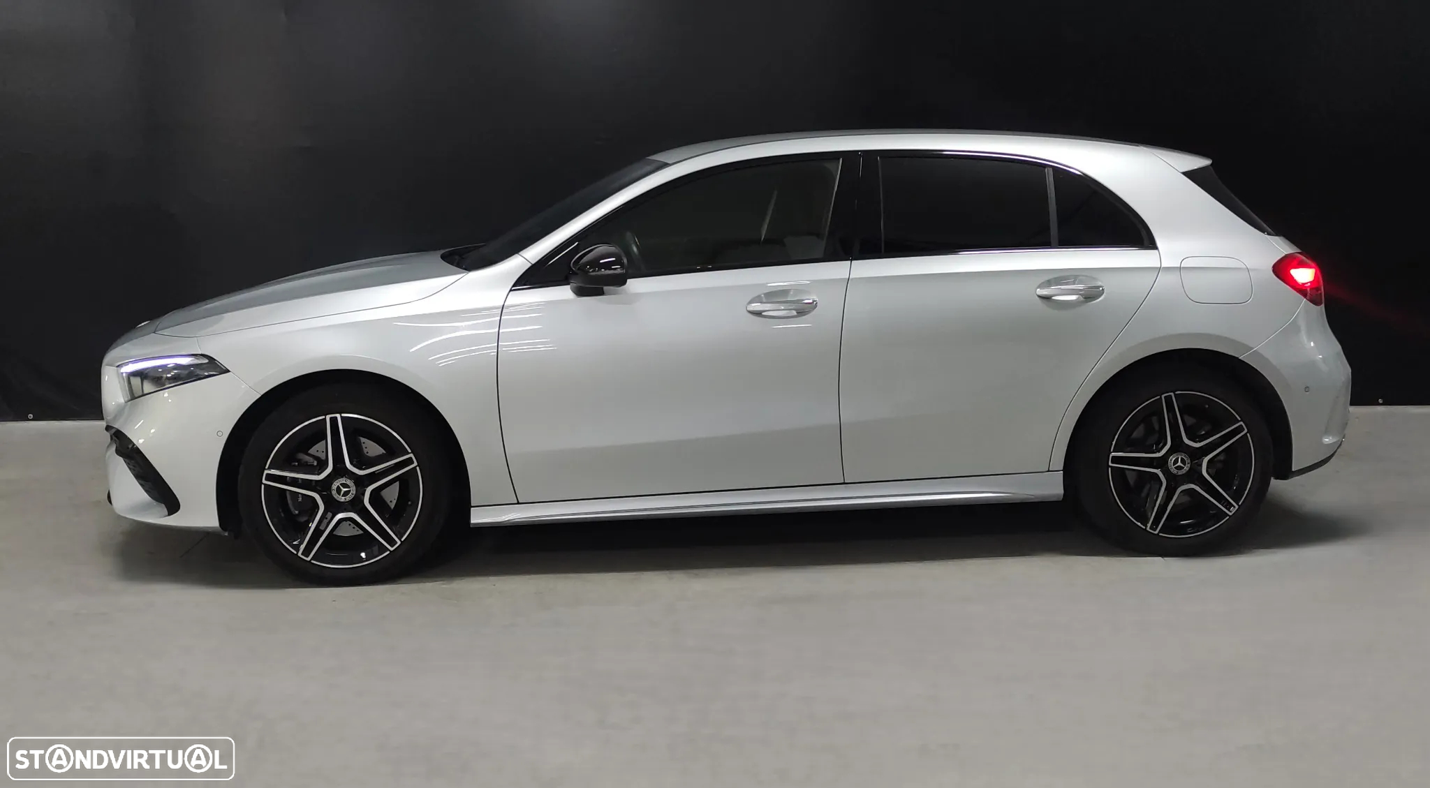 Mercedes-Benz A 250 e AMG Line - 3
