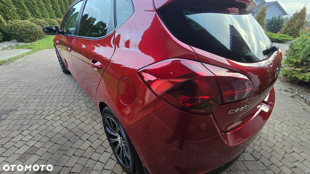 Kia Ceed - 15