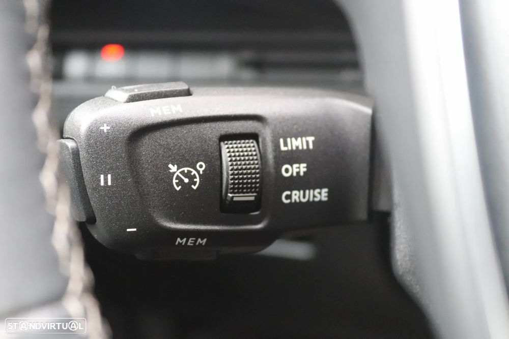 Peugeot 3008 1.2 PureTech Allure Pack EAT8 - 15