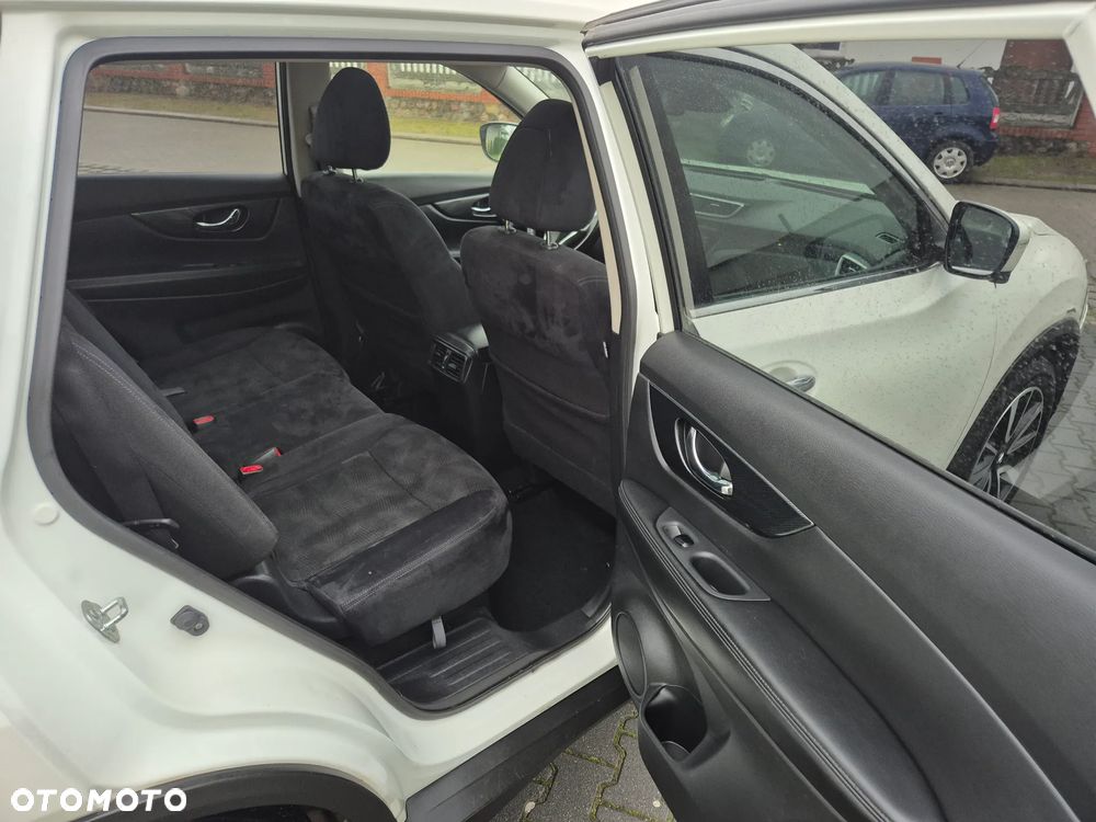 Nissan X-Trail 1.6 DIG-T Tekna 2WD 7os - 17