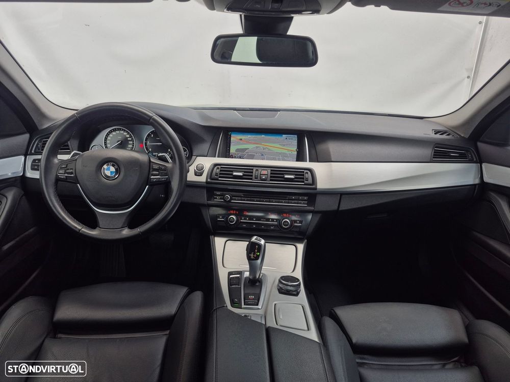 BMW 518 d Line Luxury Auto - 9