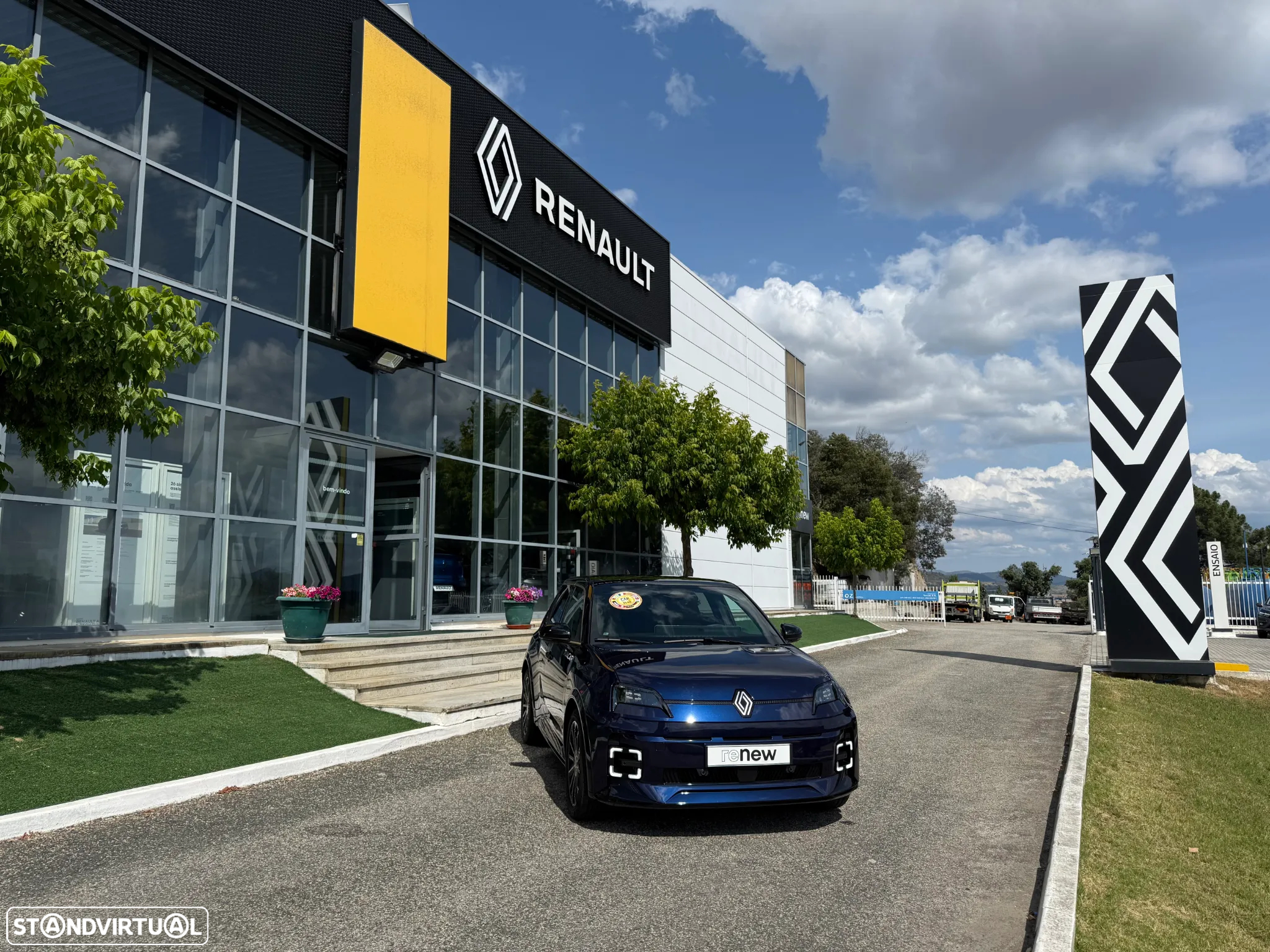 Renault 5 E-Tech 52 kWh Iconic Cinq Autonomia Conforto - 2