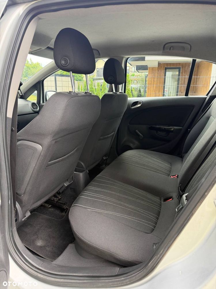 Opel Corsa 1.4 16V Enjoy - 8