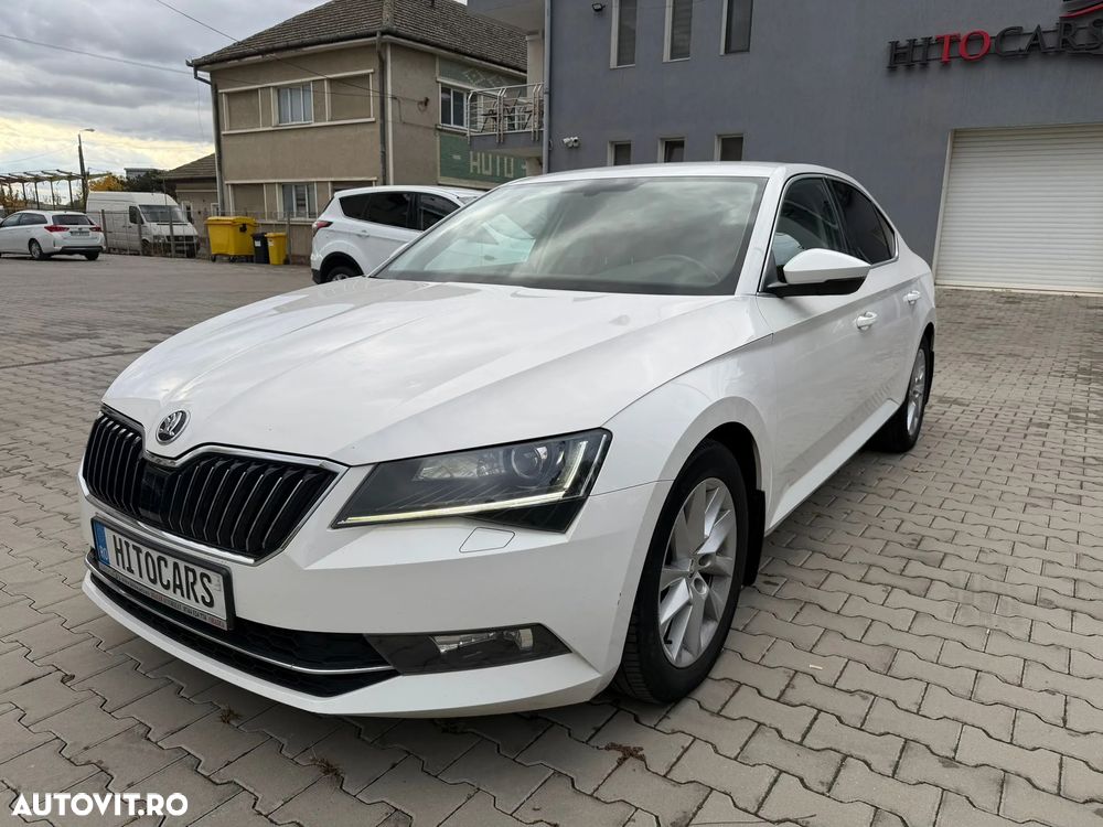 Skoda Superb 2.0 TDI DSG Style - 2