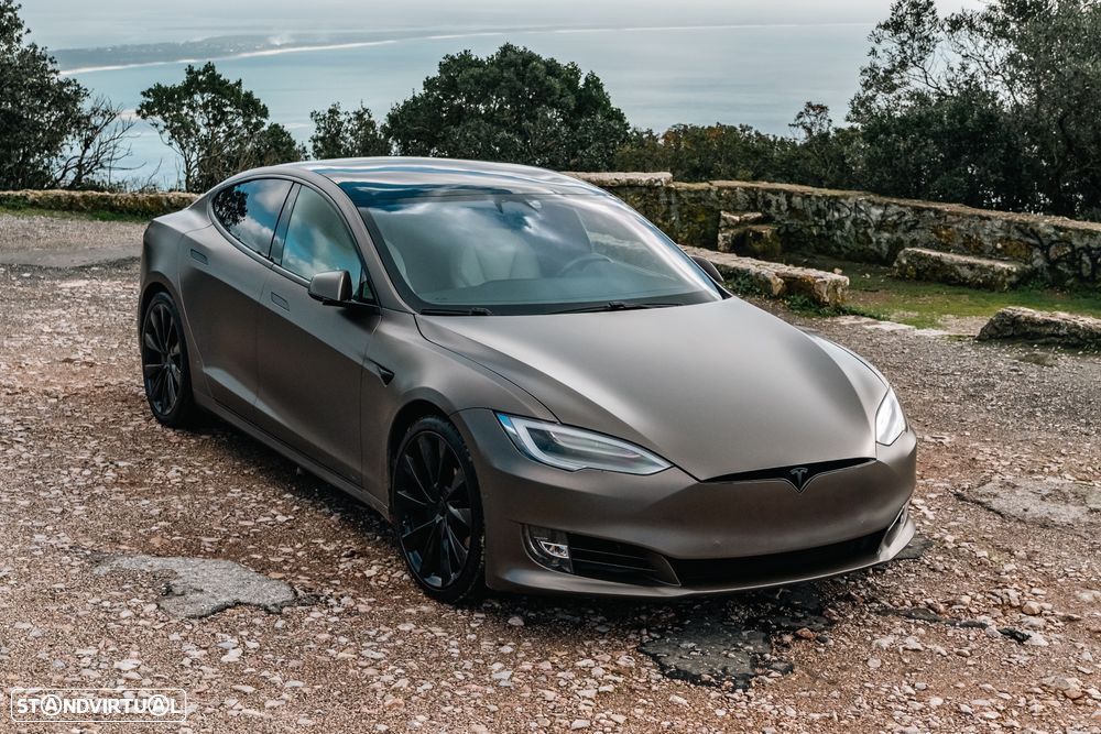 Tesla Model S Long Range - 13