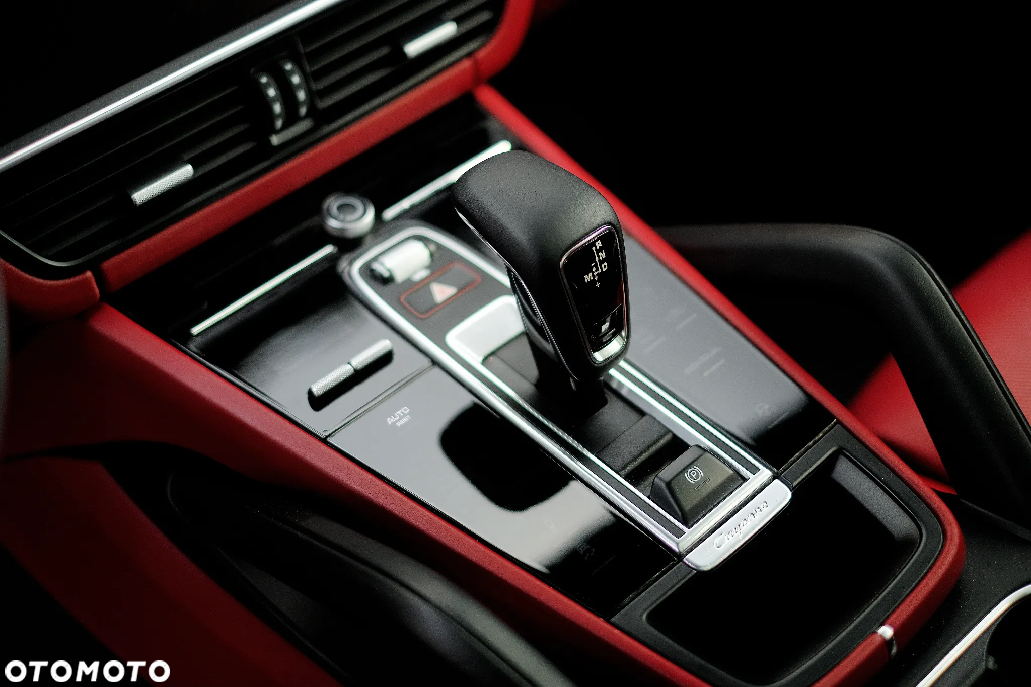 Porsche Cayenne - 24