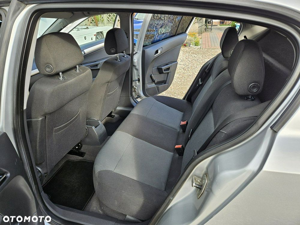 Opel Astra - 9