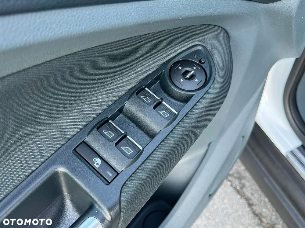 Ford C-MAX 2.0 TDCi Titanium - 25