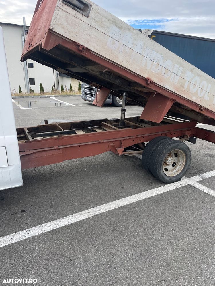 Ford Transit 2.4 - 5