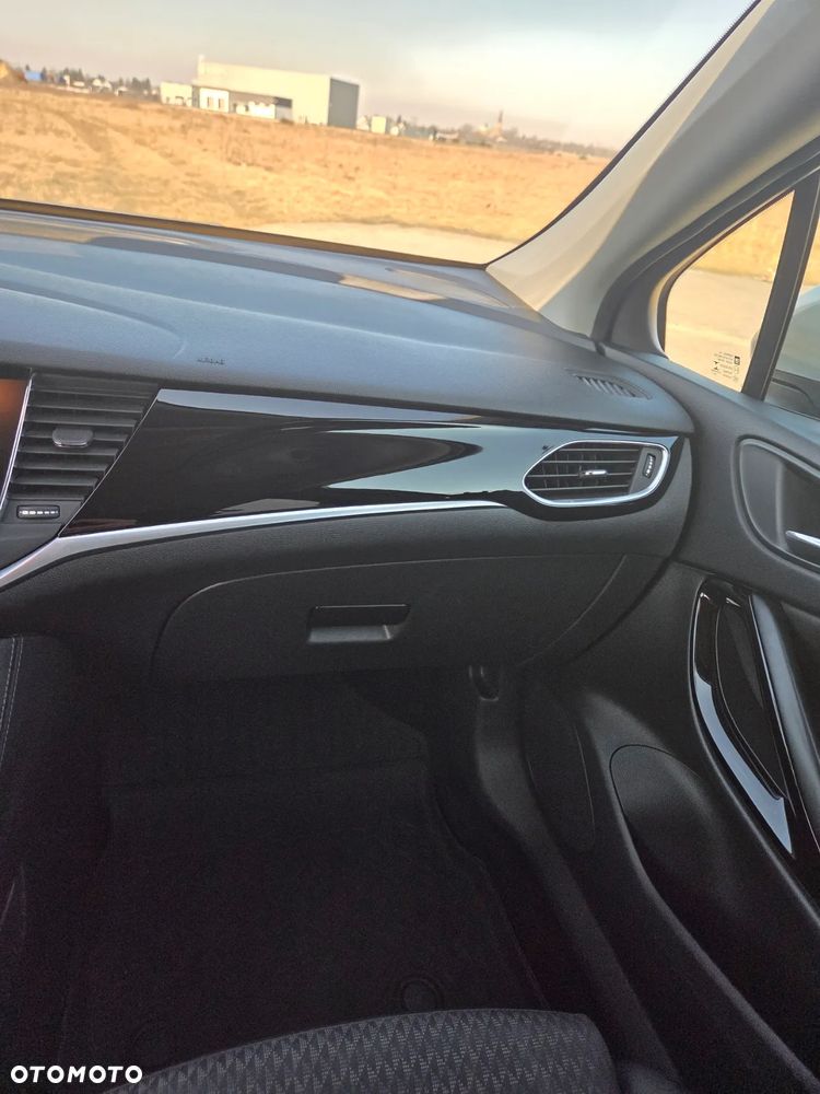 Opel Astra 1.4 Turbo Start/Stop Innovation - 19