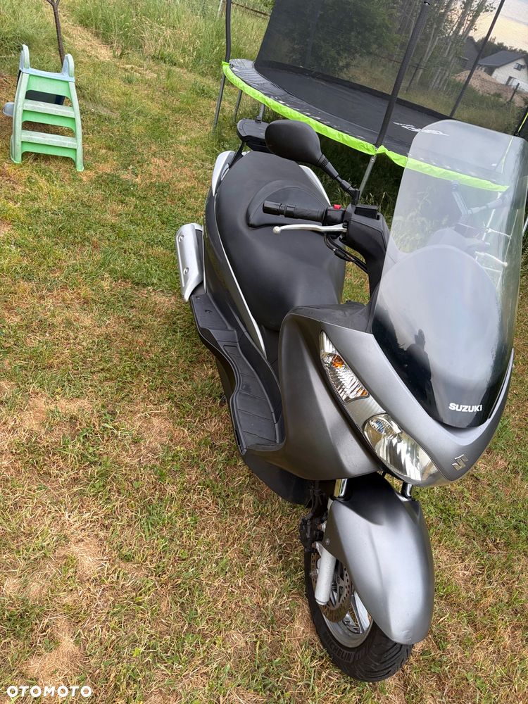 Suzuki Burgman - 7
