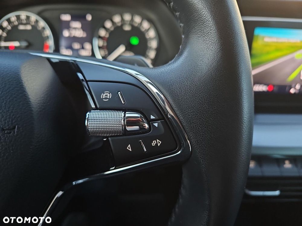 Skoda Octavia 2.0 TDI Ambition DSG - 20