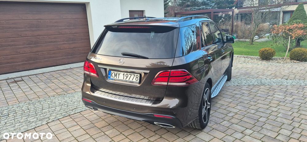 Mercedes-Benz GLE - 10