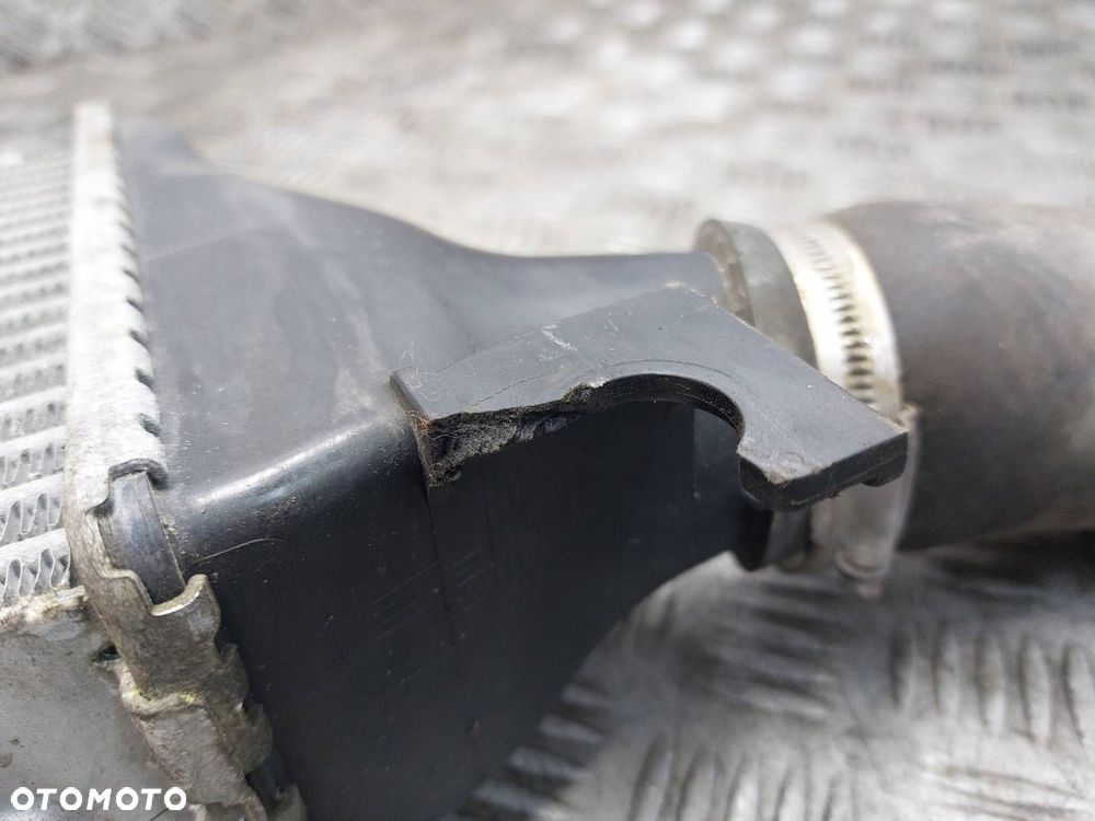 CHŁODNICA POWIETRZA INTERCOOLER MITSUBISHI ASX I 1.8 DID 1530A093 - 3