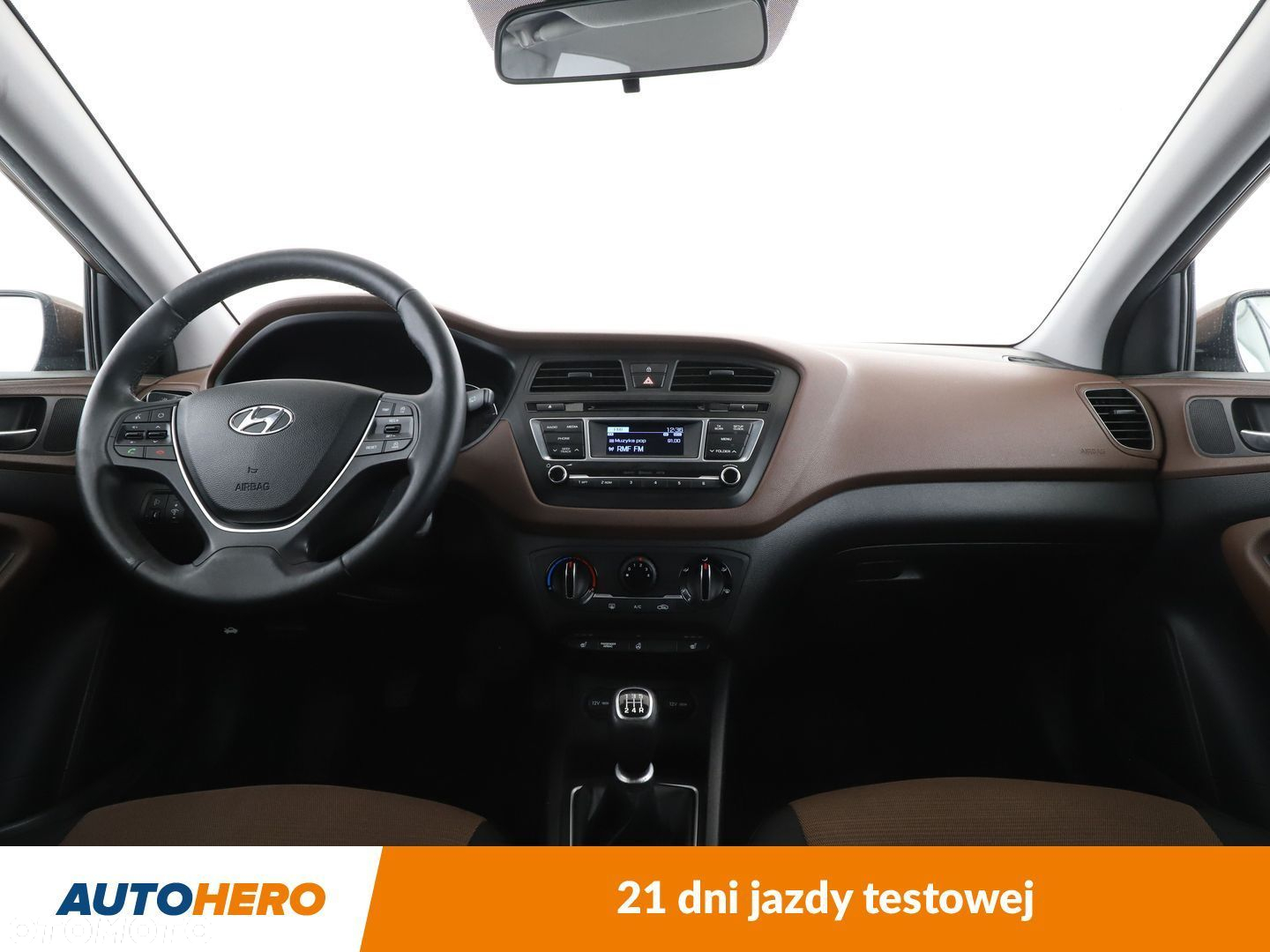 Hyundai i20 - 12