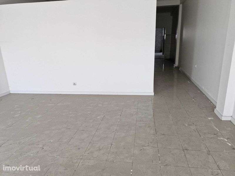 Apartamento t1 à venda na Rua Vaz Monteiro - Grande imagem: 3/7