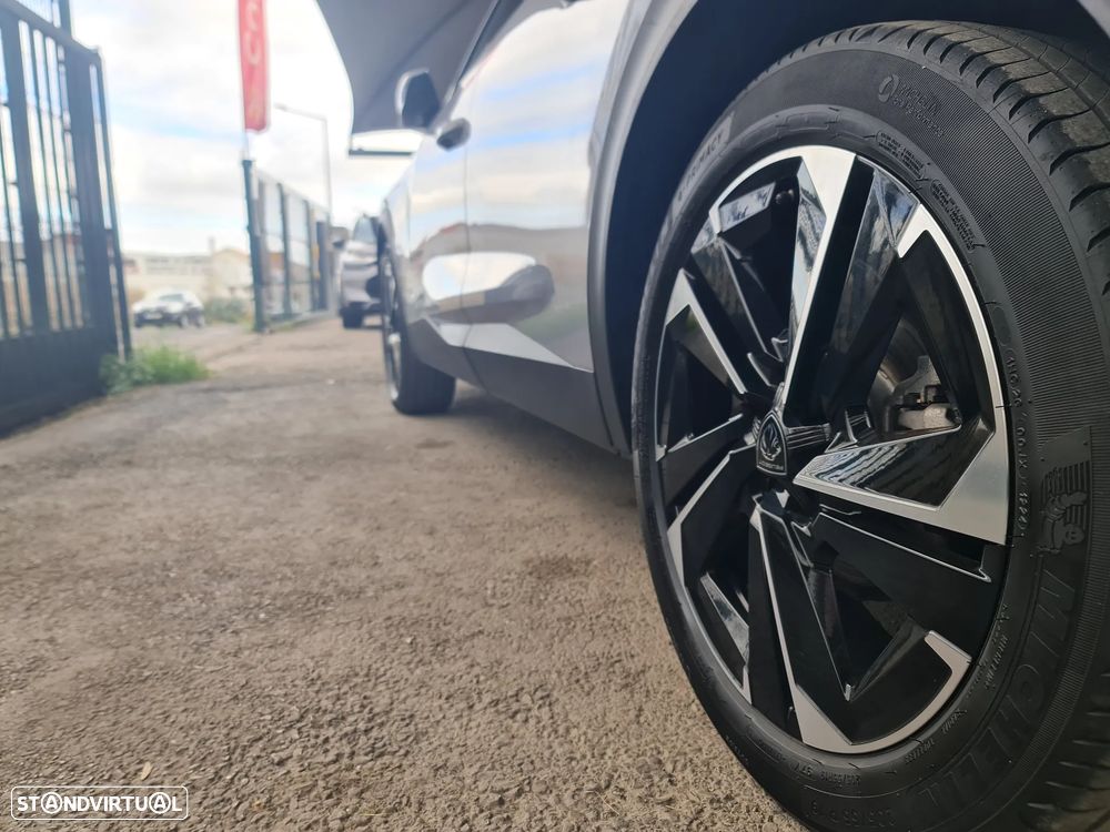 Peugeot 408 1.2 PureTech Allure EAT8 - 8