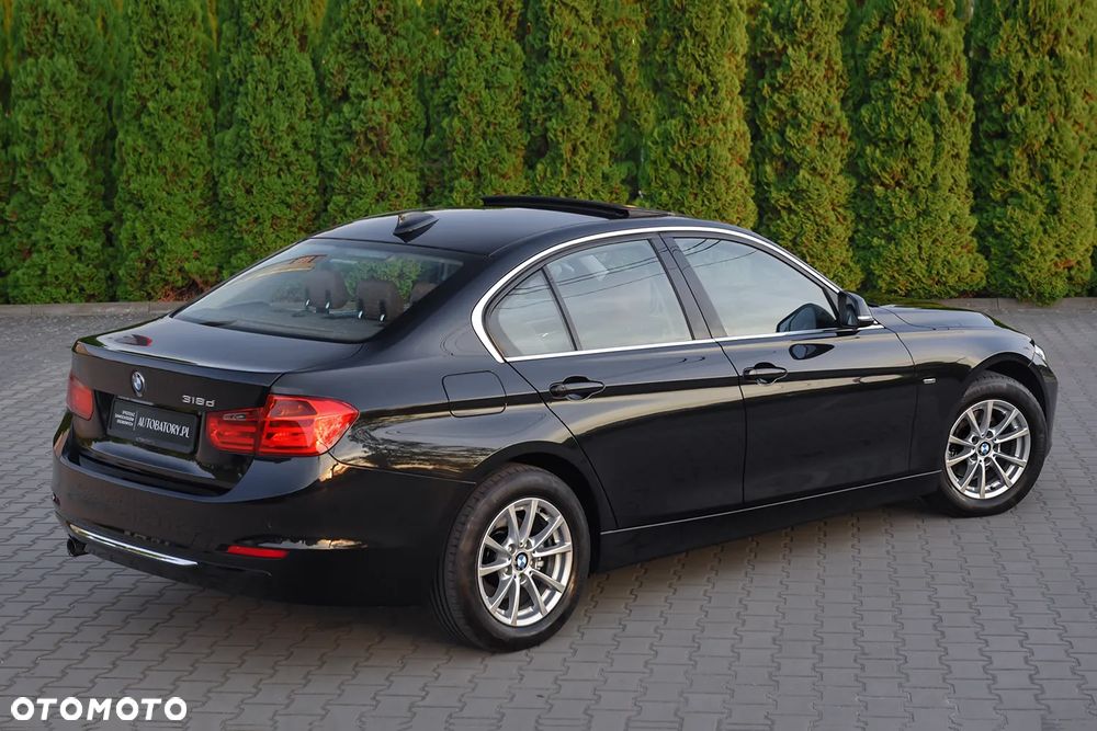 BMW Seria 3 318d Luxury Line - 9