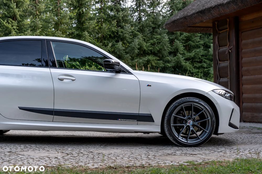BMW Seria 3 320d xDrive mHEV M Sport - 17