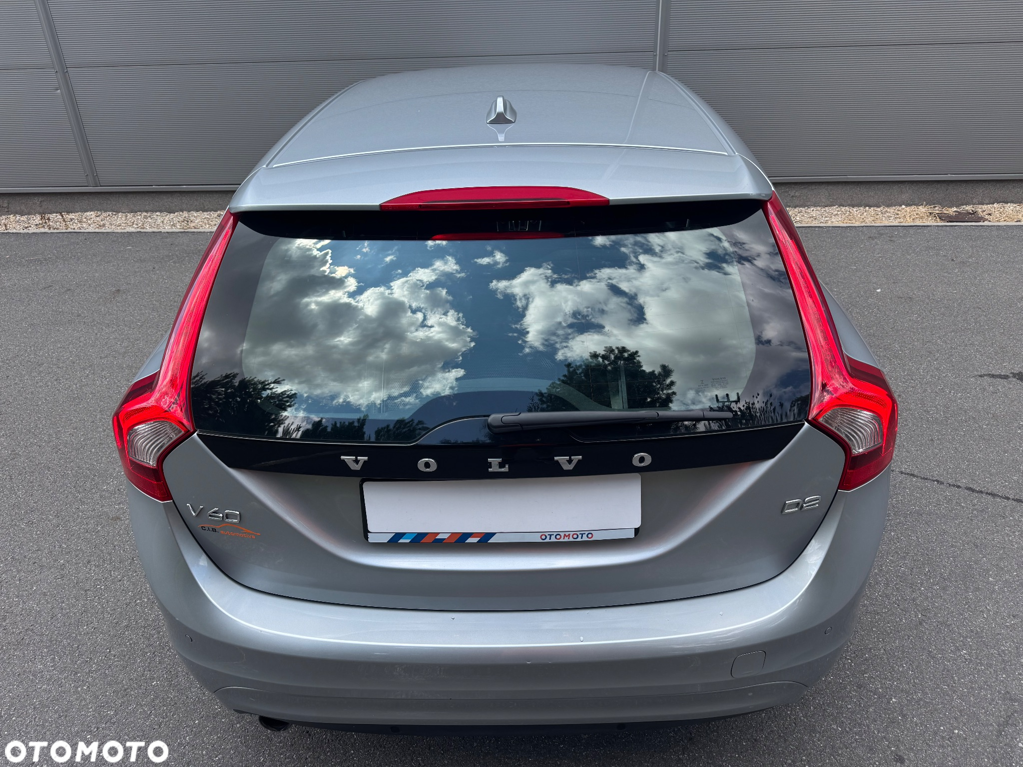 Volvo V60 - 11