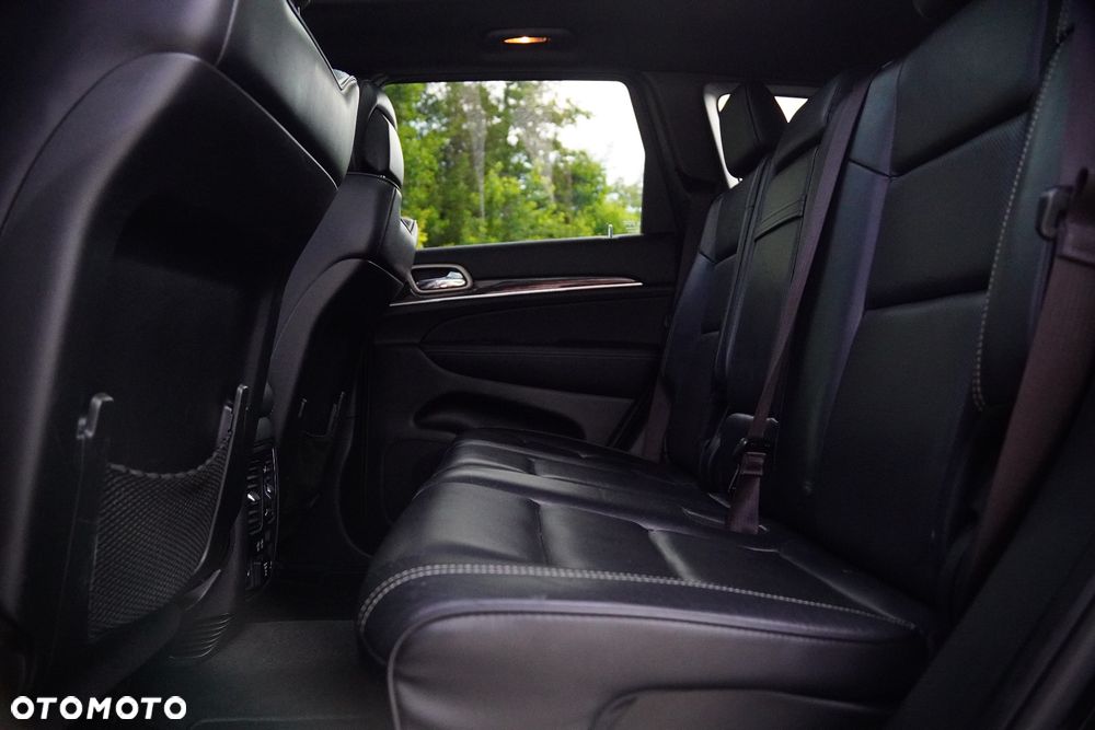 Jeep Grand Cherokee - 27