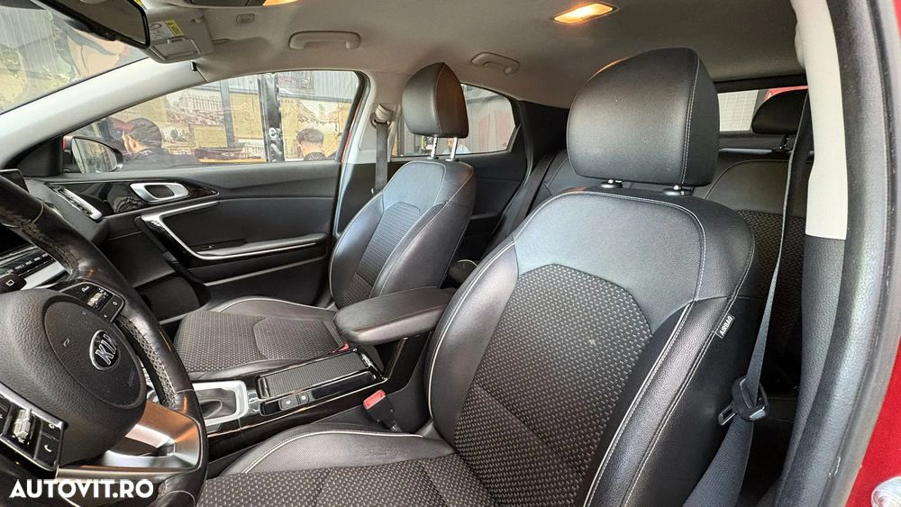Kia XCeed 1.4 T-GDI 7DCT City+ - 21