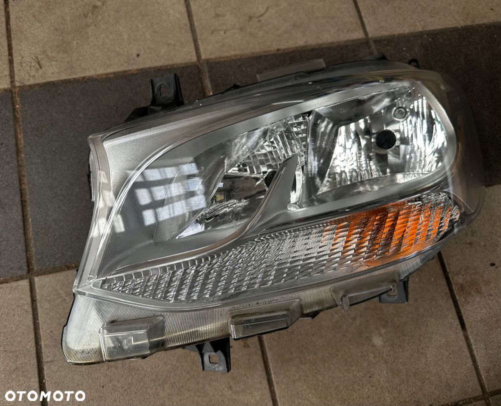 mercedes sprinter w910 w907 lampa lewy przód a9109060000 - 2
