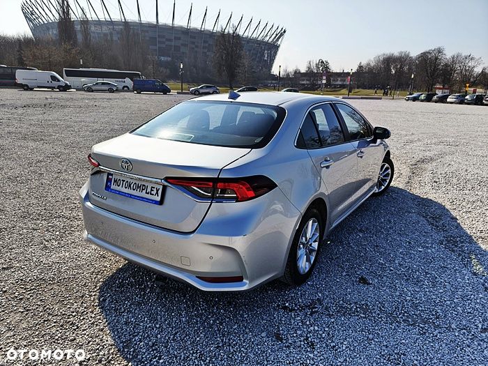 Toyota Corolla - 12