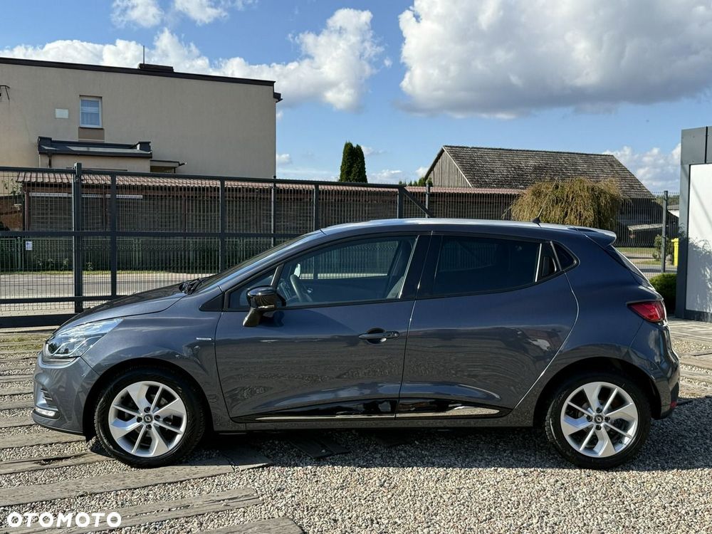 Renault Clio - 18