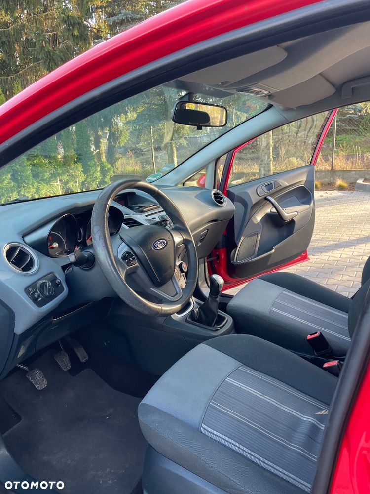 Ford Fiesta 1.25 Trend - 12