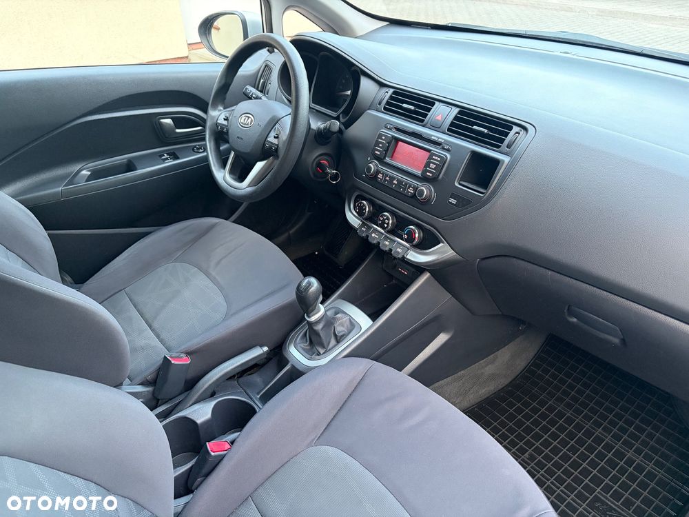 Kia Rio 1.1 crdi M - 8
