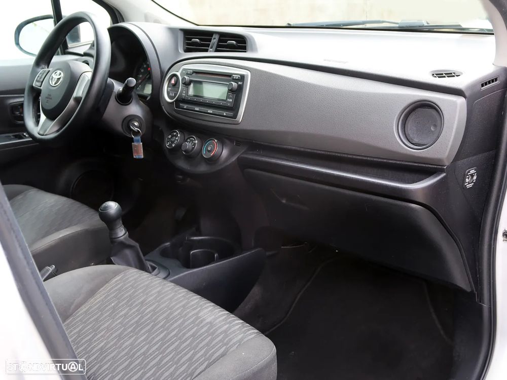 Toyota Yaris 1.0 VVT-i ACtive+AC - 13