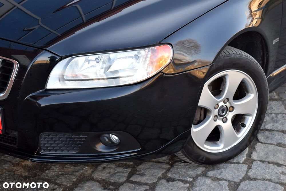 Volvo V70 D5 DPF Summum - 11
