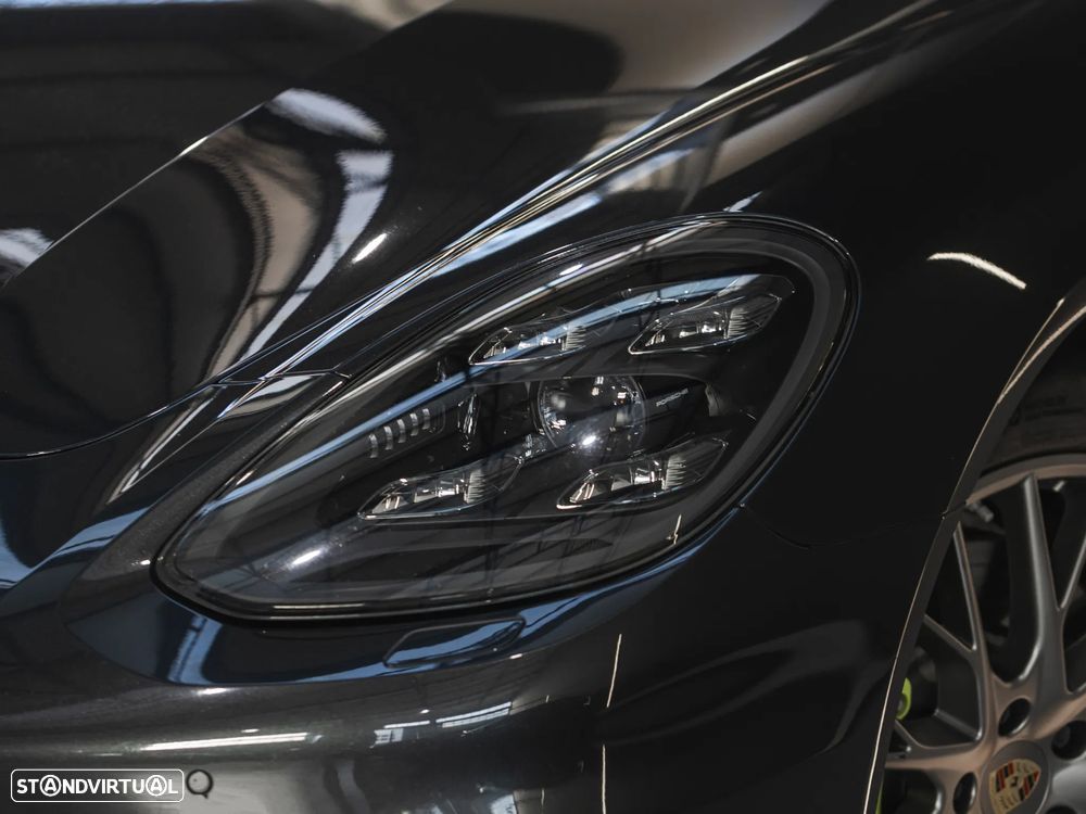 Porsche Panamera Sport Turismo 4 E-Hybrid Edition 10 Anos - 9
